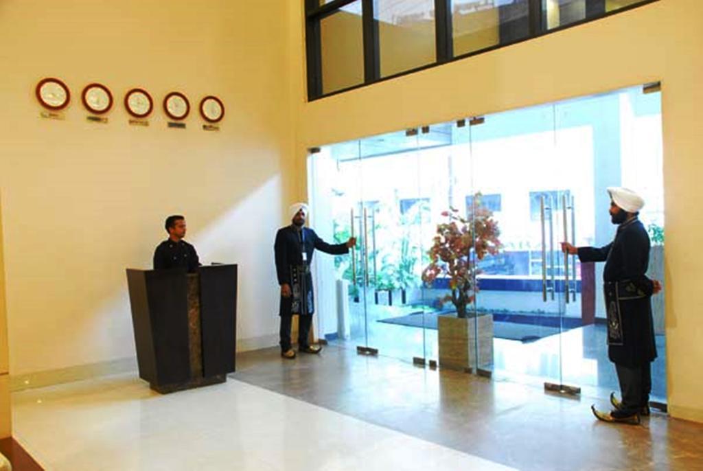 Kiranshree Portico Hotel Gauháti Kültér fotó